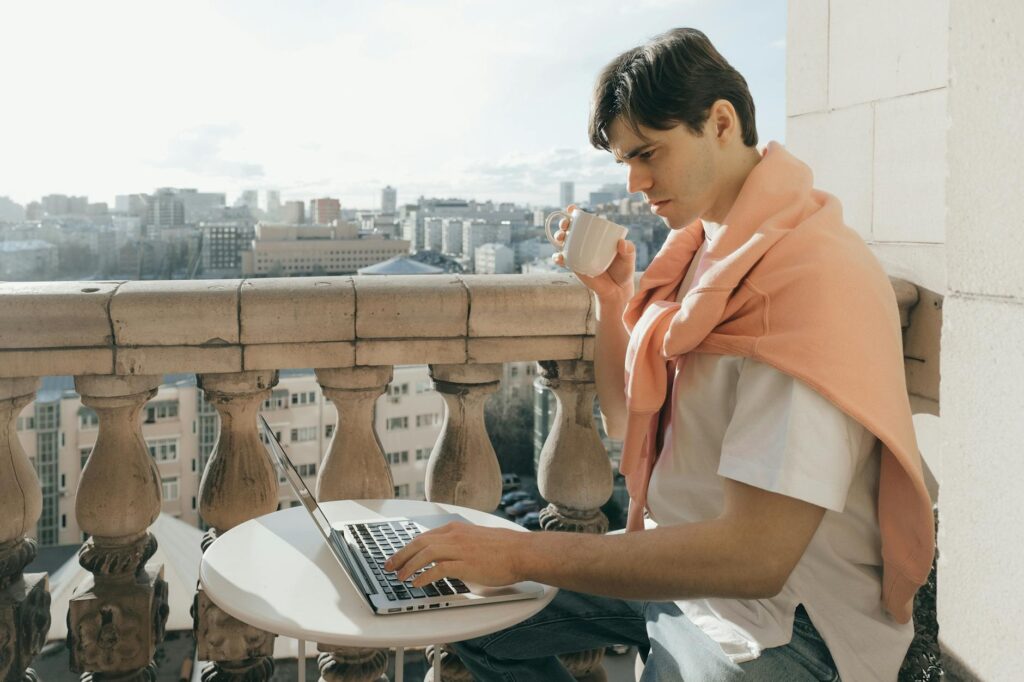 Как зарабатывать в Испании после переезда: удалёнка, работа и бизнес